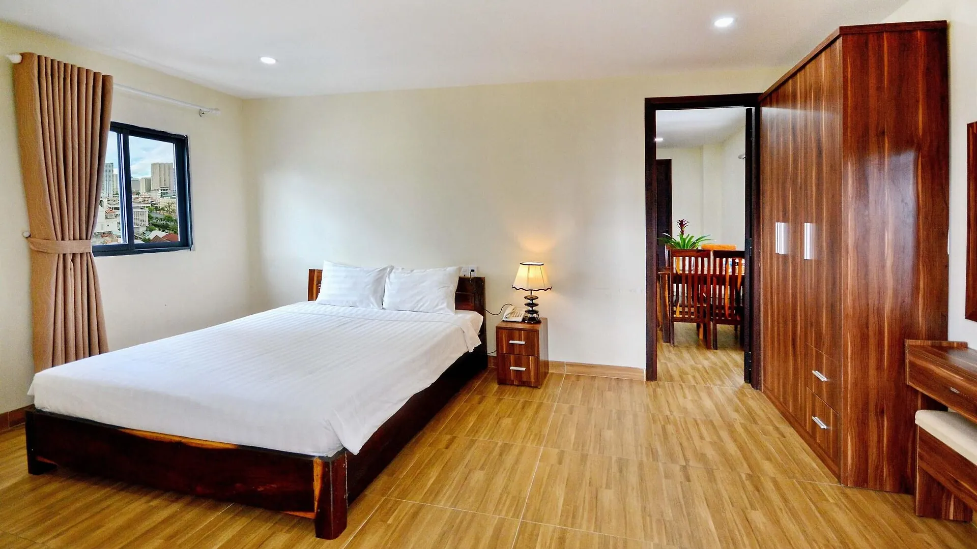 Harvey Hotel & Apartments Нячанг