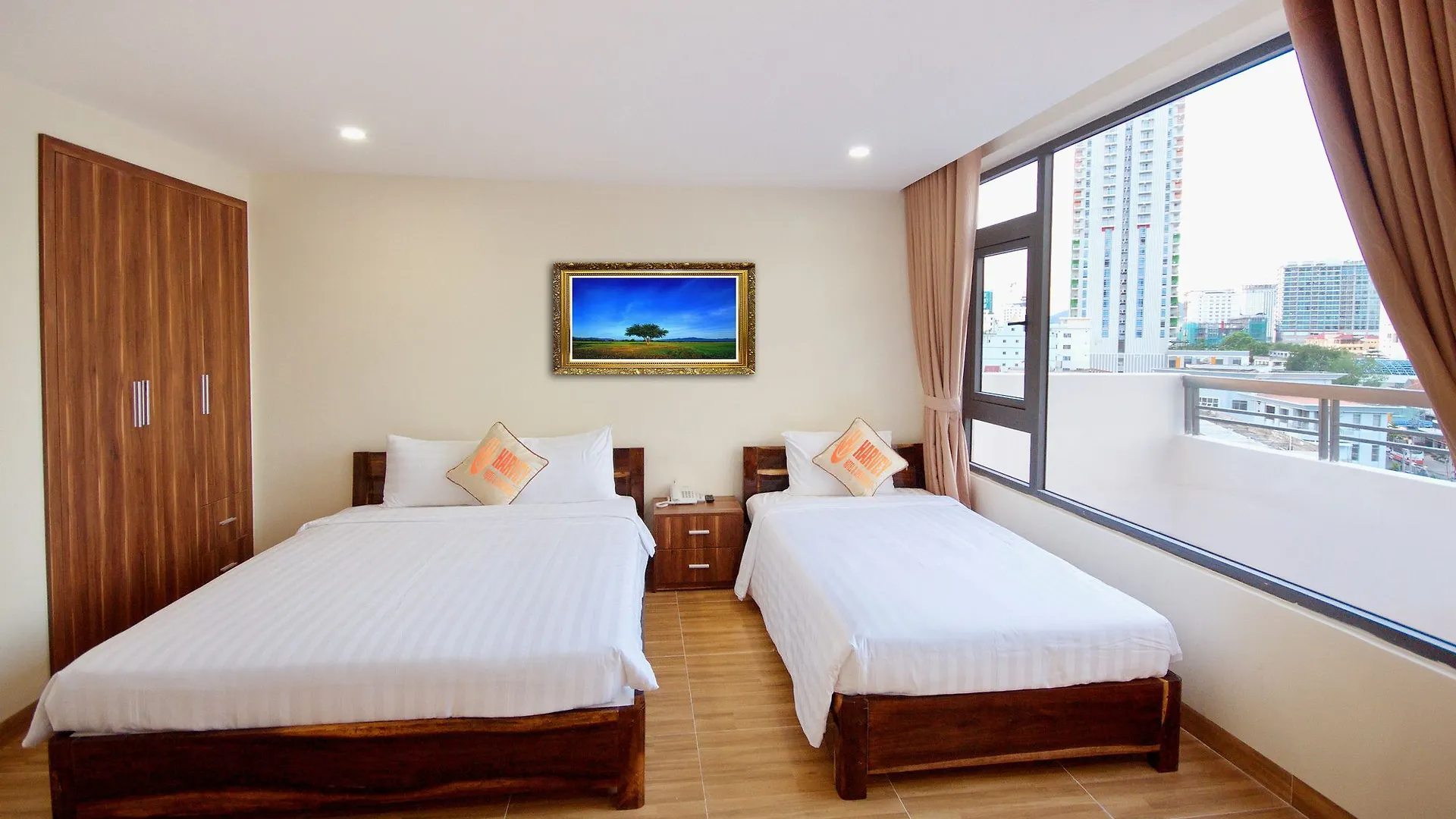 Harvey Hotel & Apartments Нячанг