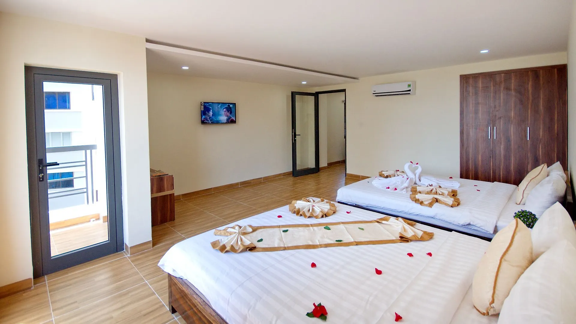 Harvey Hotel & Apartments Nha Trang